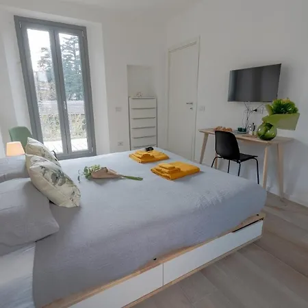 Terrace In Center Apartment Cernobbio