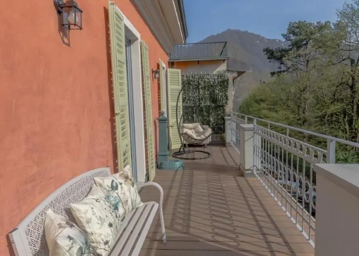 Terrace In Center